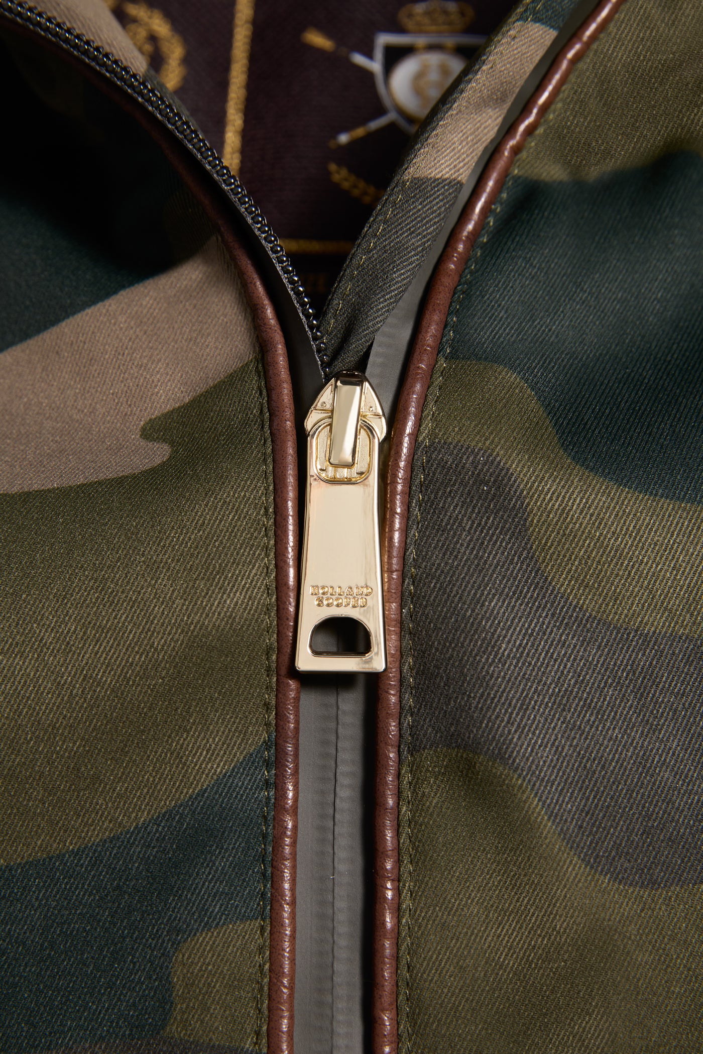 Holland Cooper One Size Waterproof Coat in Camo Zip