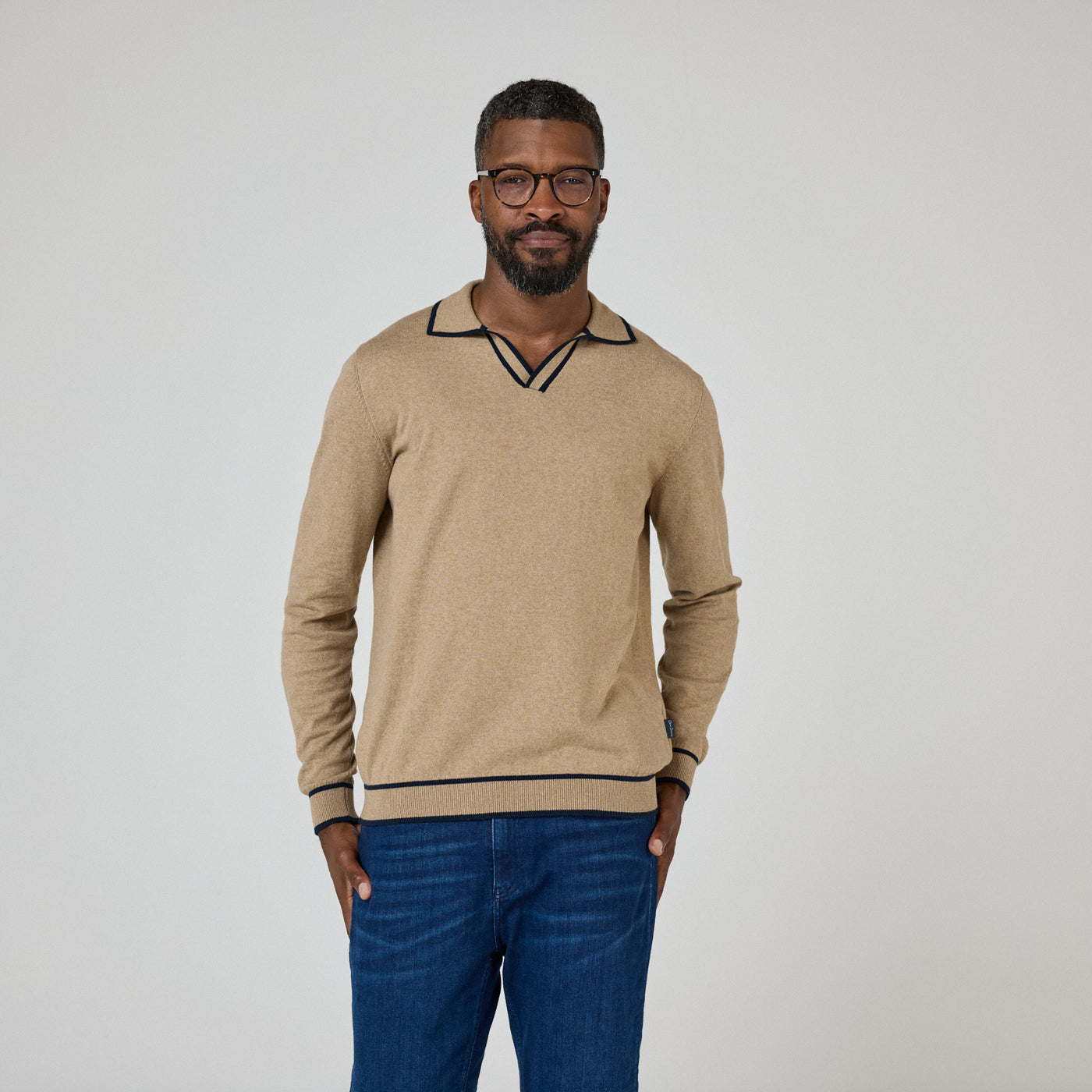 Oliver Sweeney Ludlow Knitwear in Camel Model